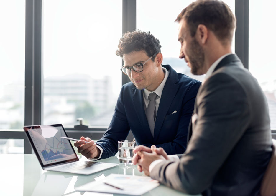Real-Life Challenges with the Agile Scrum Model